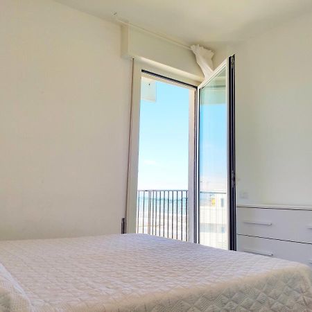 La Torre - Frontemare - Immobil Relax Villa Lido di Jesolo Kültér fotó