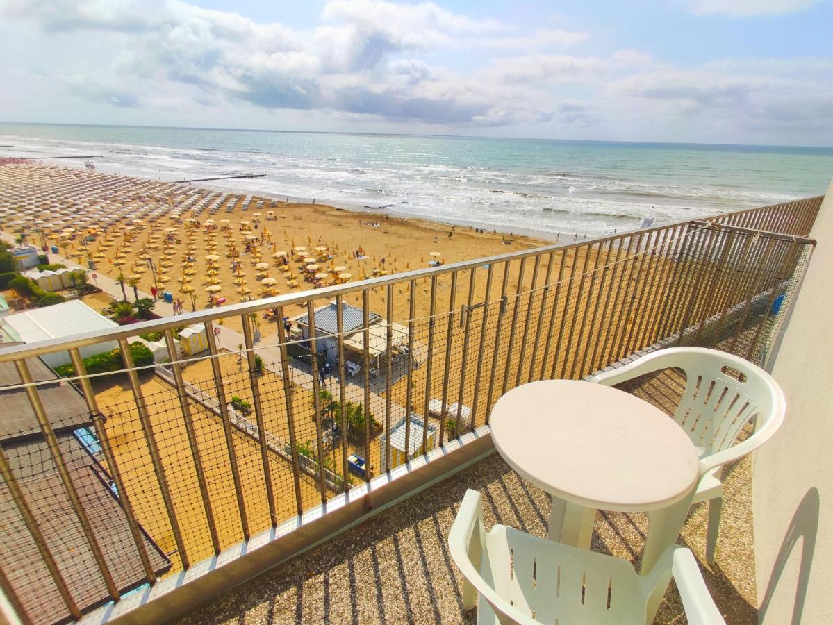 La Torre - Frontemare - Immobil Relax Villa Lido di Jesolo Kültér fotó