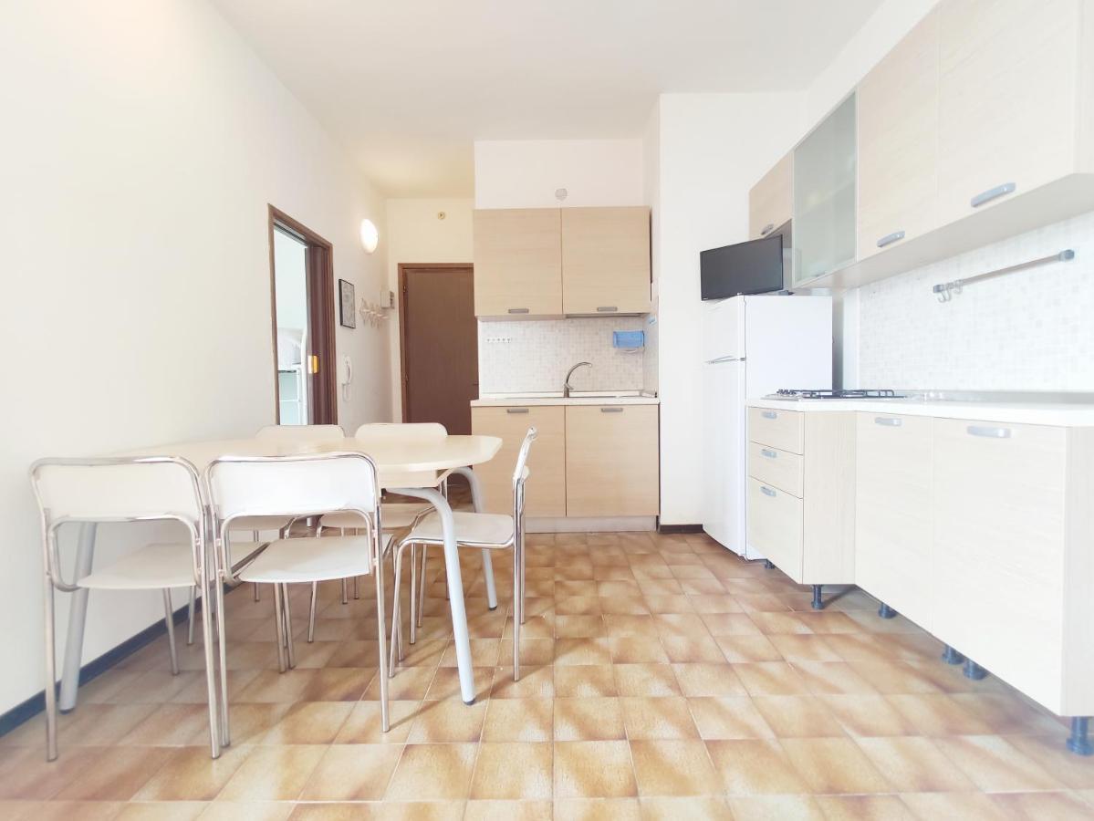La Torre - Frontemare - Immobil Relax Villa Lido di Jesolo Kültér fotó